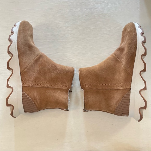 Sorel Camel Brown Kinetic Short Boots - Picture 3 of 13